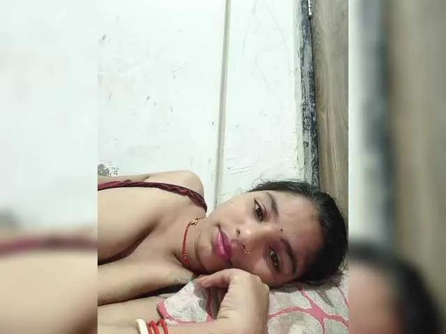 Tunnidelhi on BongaCams 