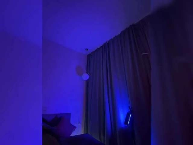 WhoreMira on BongaCams