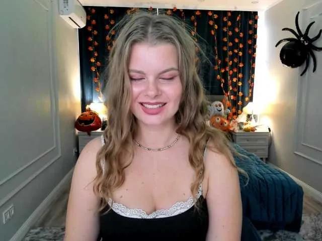 Freechat WildDesirea on BongaCams