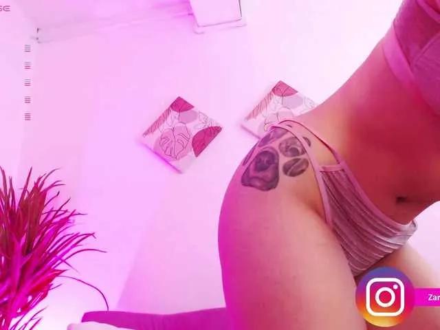 Zaradavis on BongaCams 