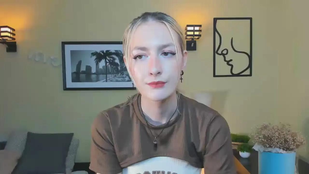AccaAldridge on Cam4 