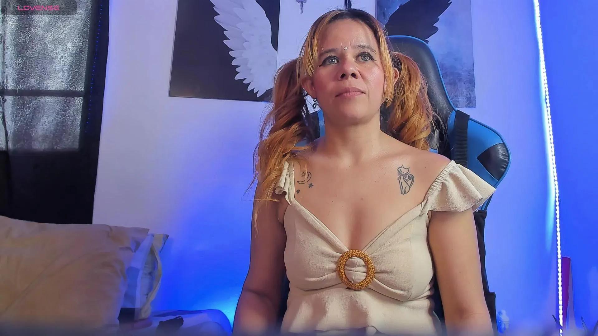 agatha_walter_ on Cam4 