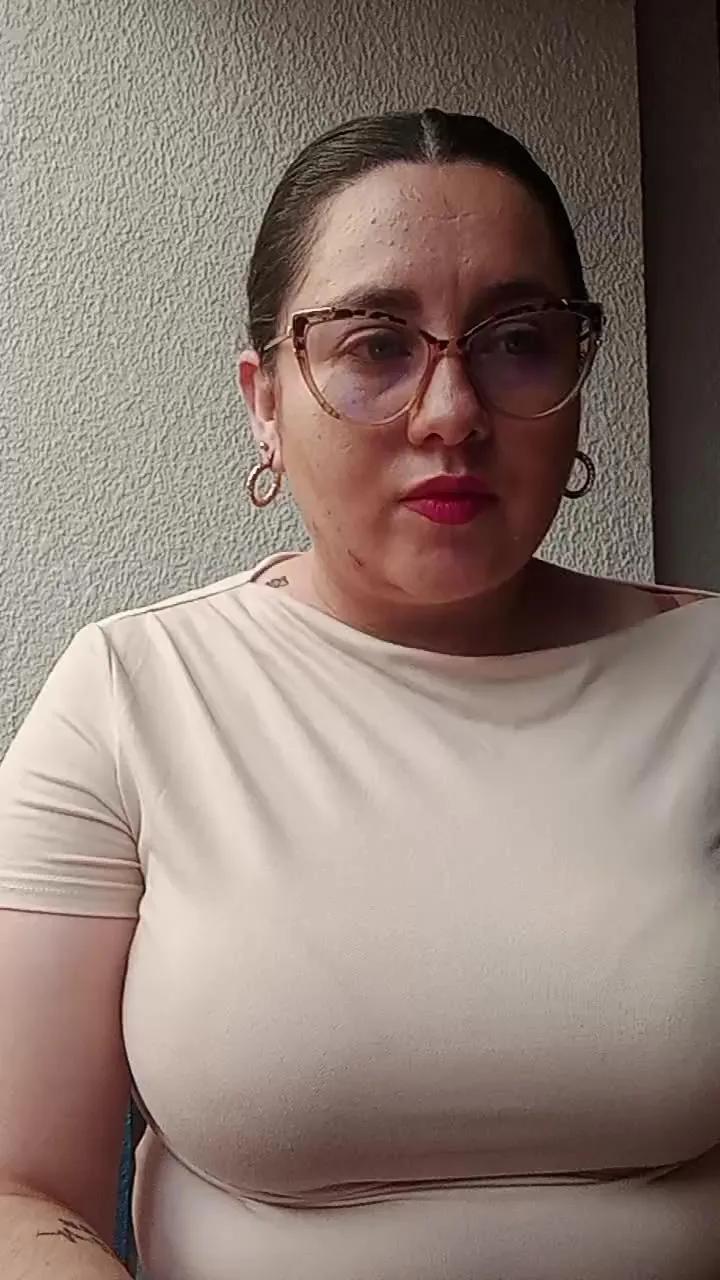 Offline ALICELEBEL_1995 on Cam4