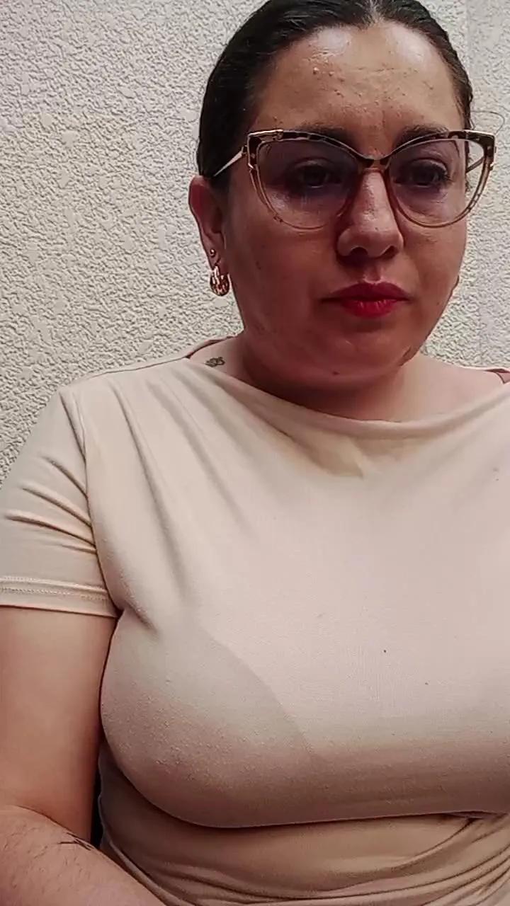 Offline ALICELEBEL_1995 on Cam4