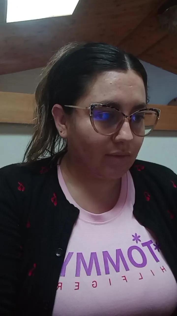 Offline ALICELEBEL_1995 on Cam4