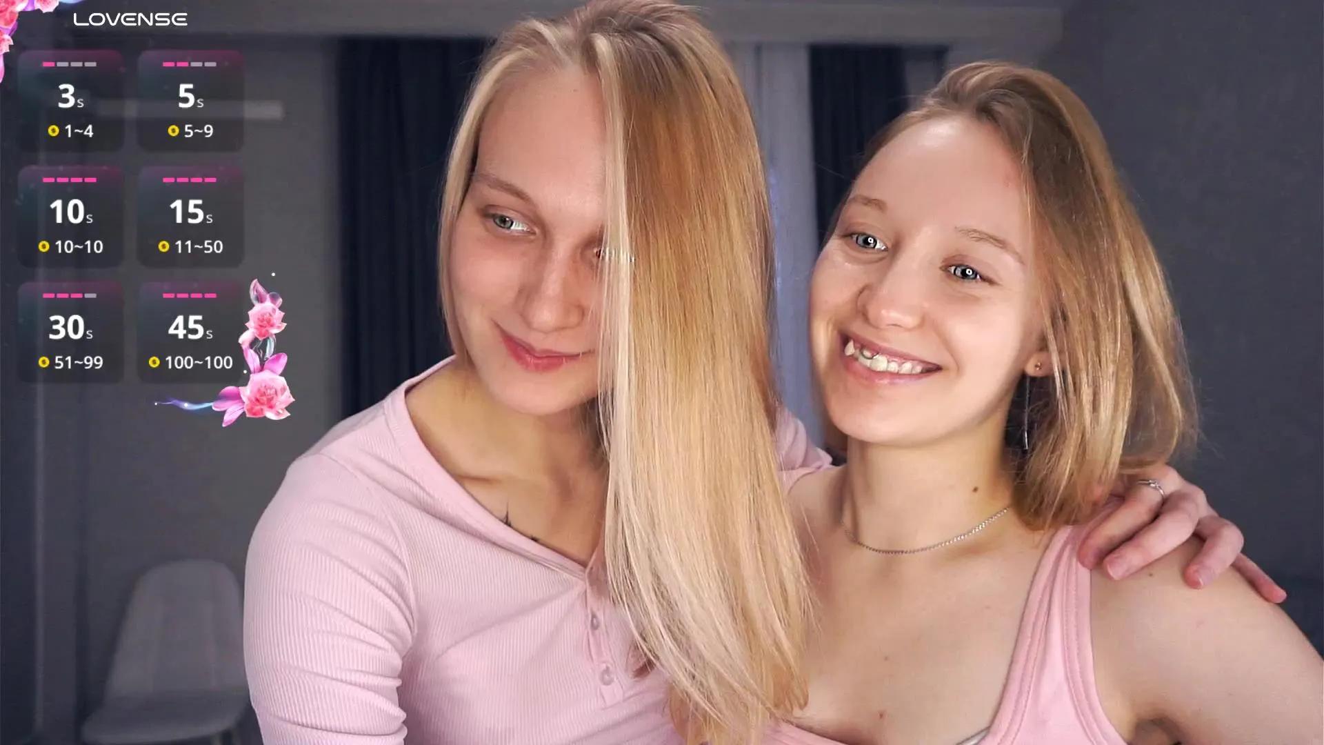 Offline AllineElwell on Cam4