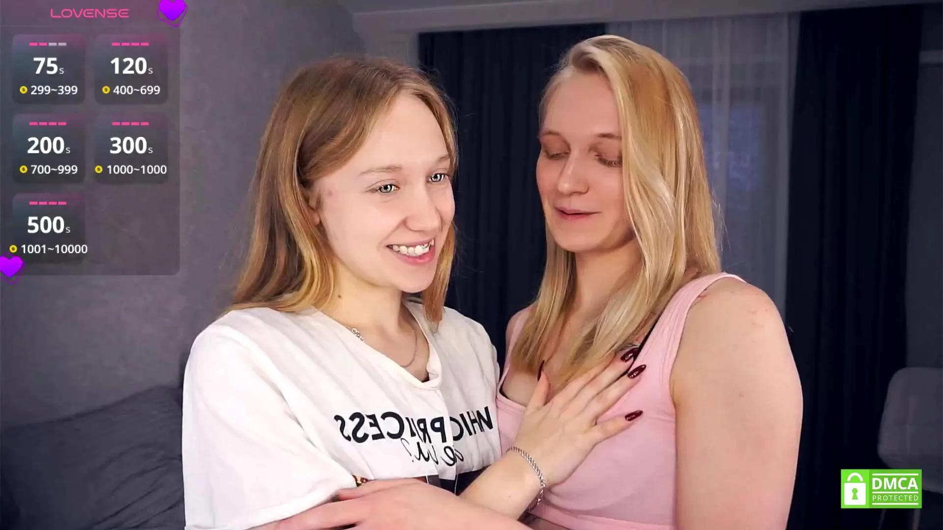 Offline AllineElwell on Cam4