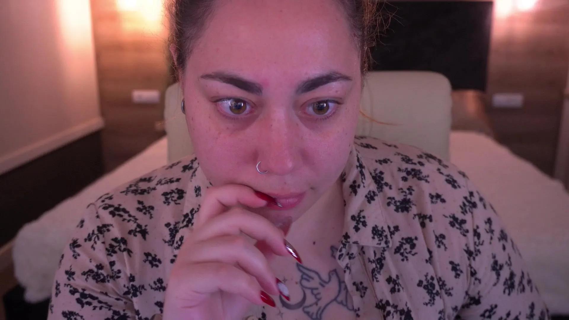 AmazonkaStar on Cam4 