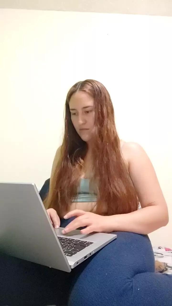 Offline Anais_M on Cam4