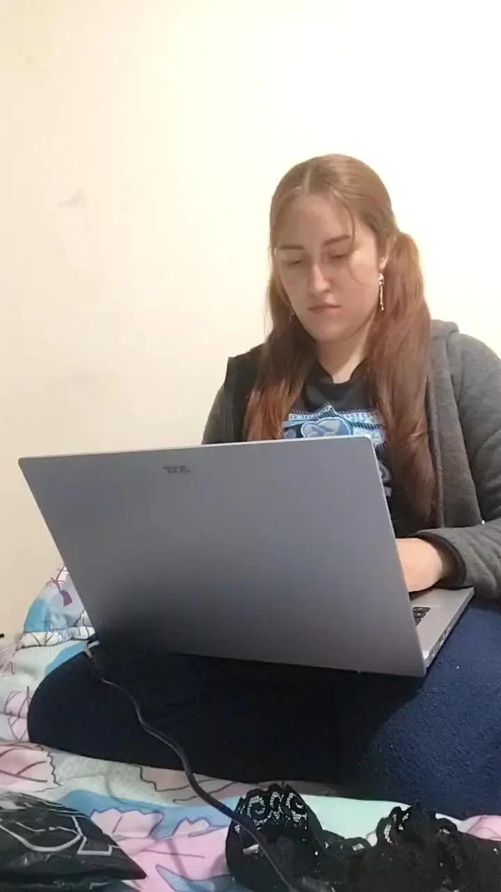 Offline Anais_M on Cam4
