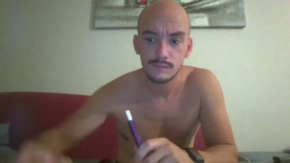 Offline And9311 on Cam4