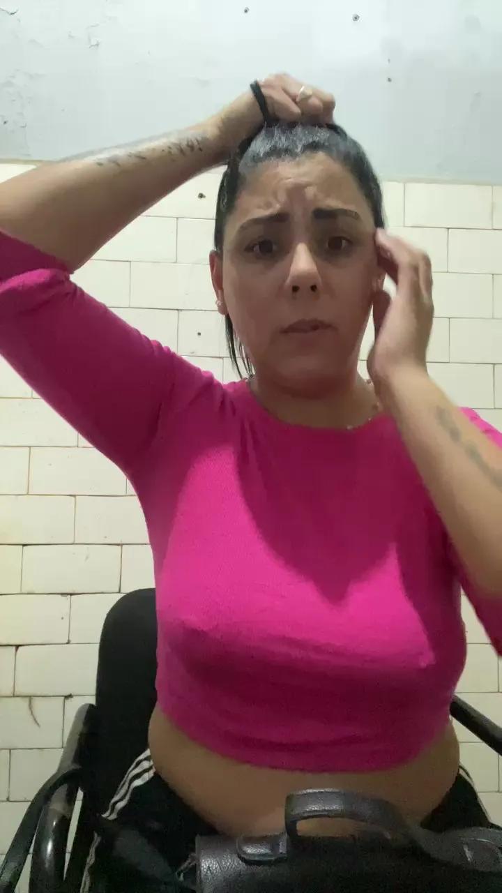 Offline Anita1825 on Cam4