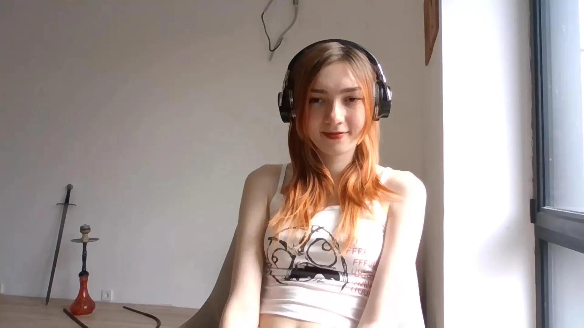AnnellePinke on Cam4 