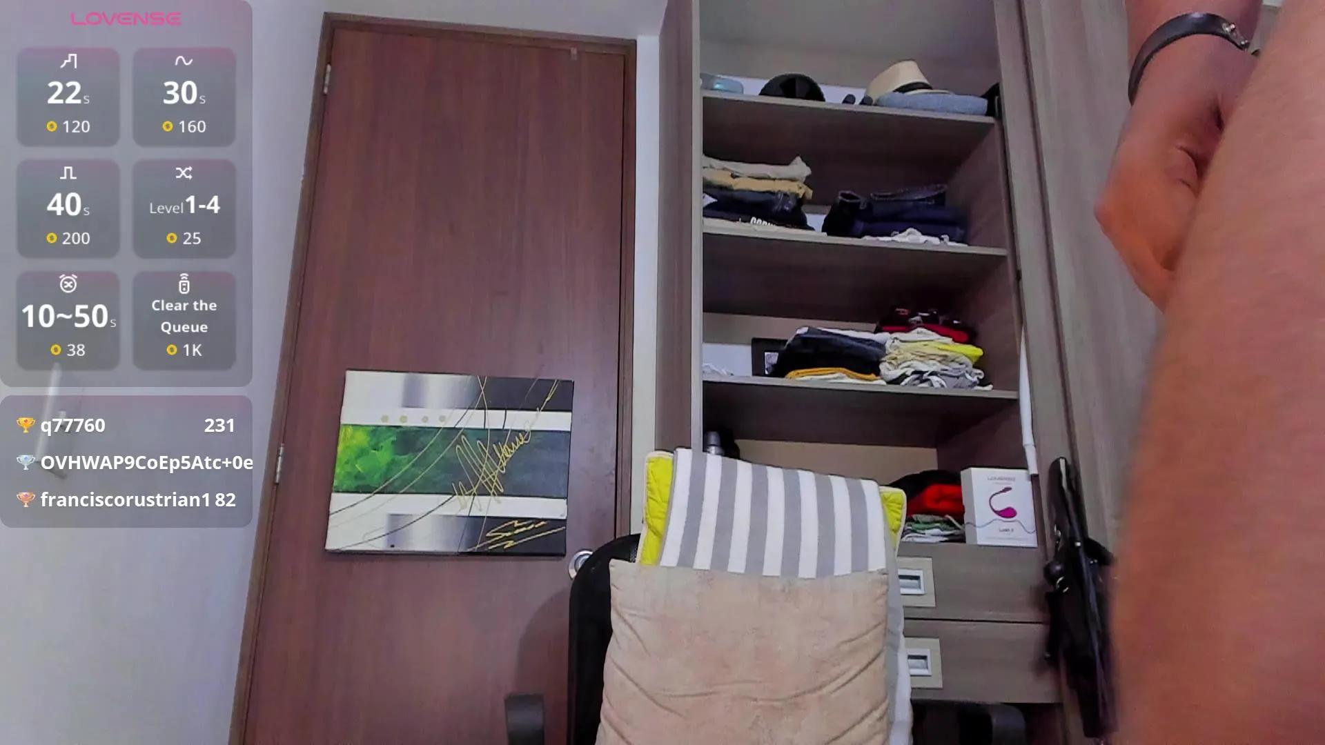 Offline Antonycoll on Cam4