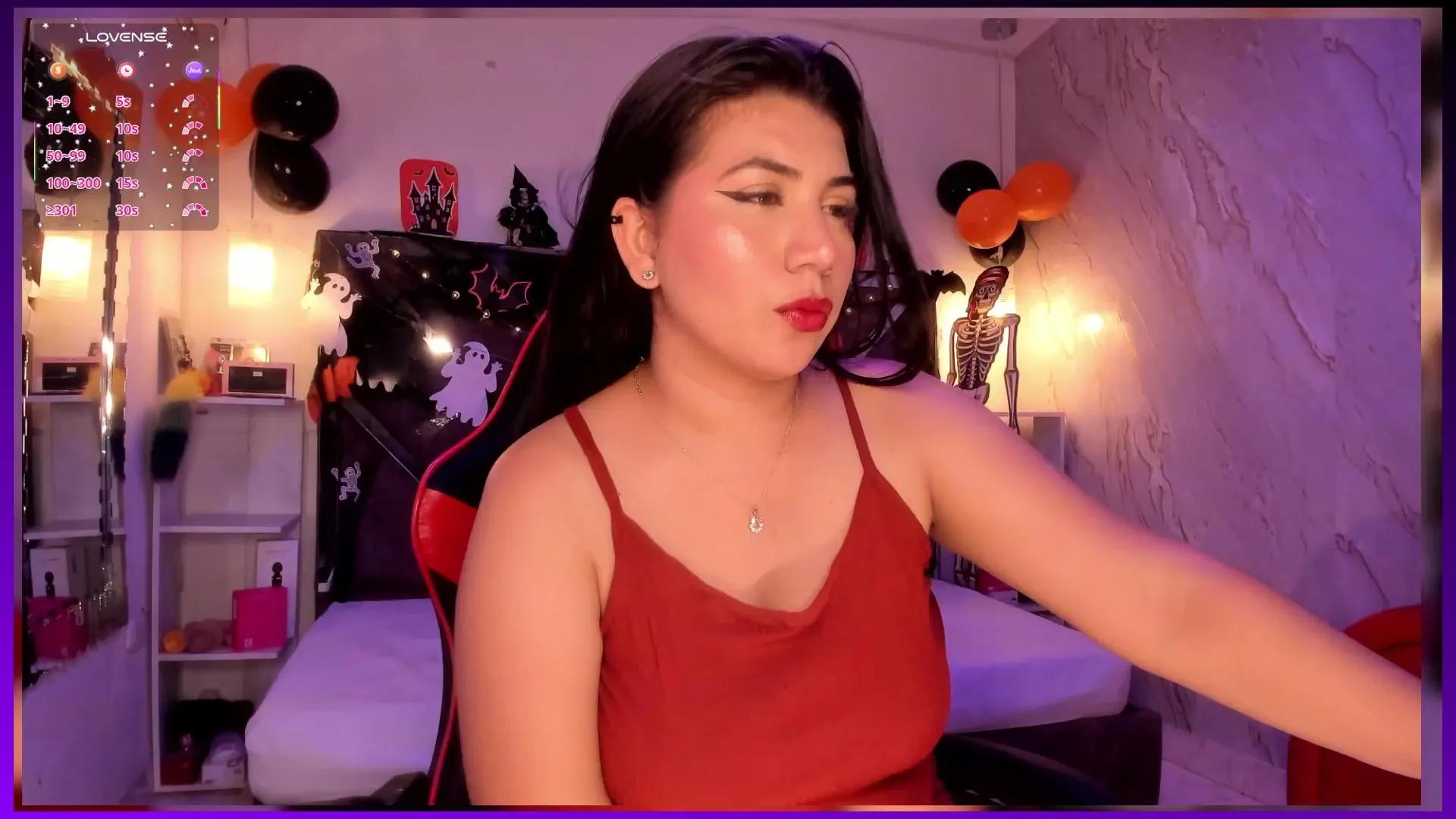 Freechat BBWCloe_ on Cam4
