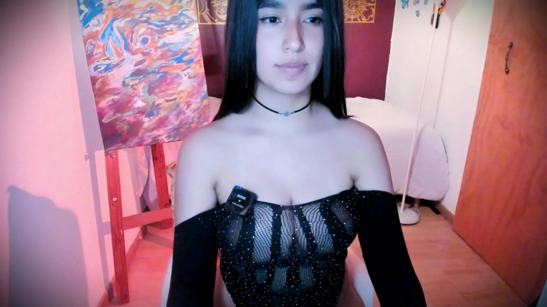 Offline Bellaw on Cam4