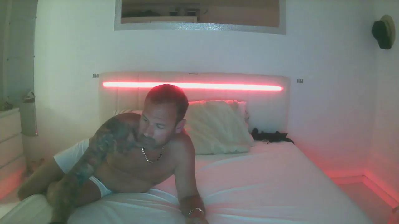 Offline Bichettegogo on Cam4