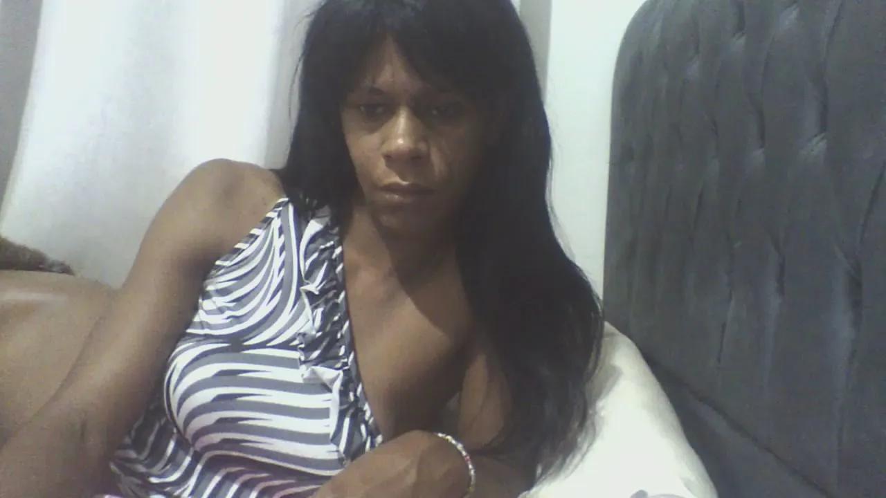 black_tranny on Cam4