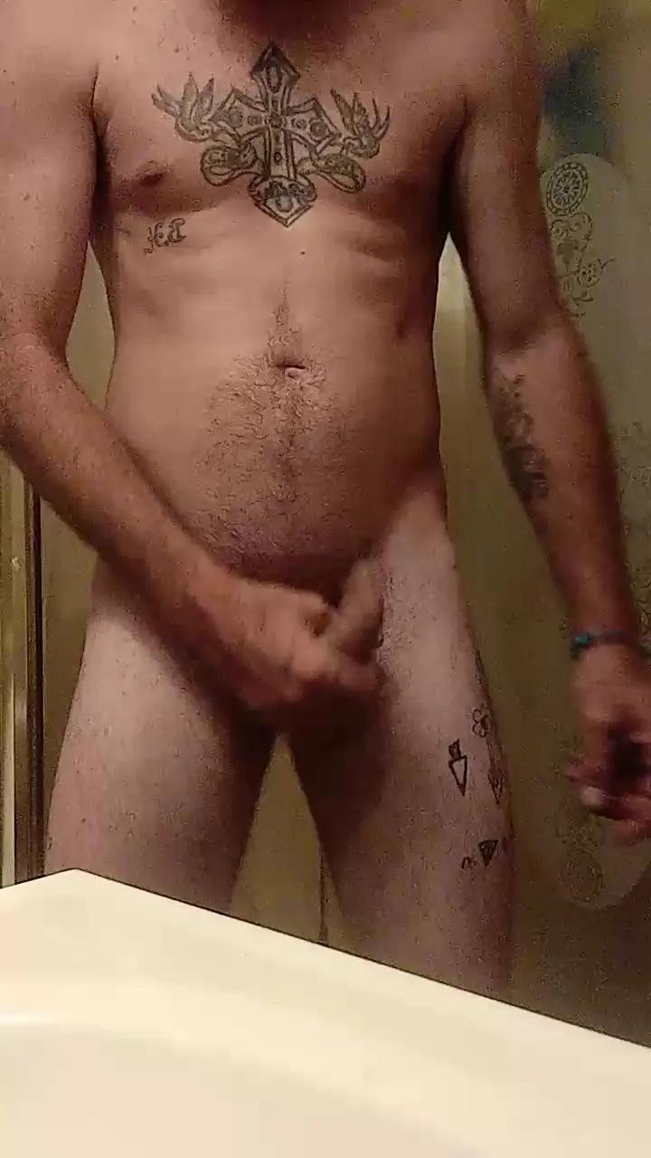 Offline Brandonblt23 on Cam4