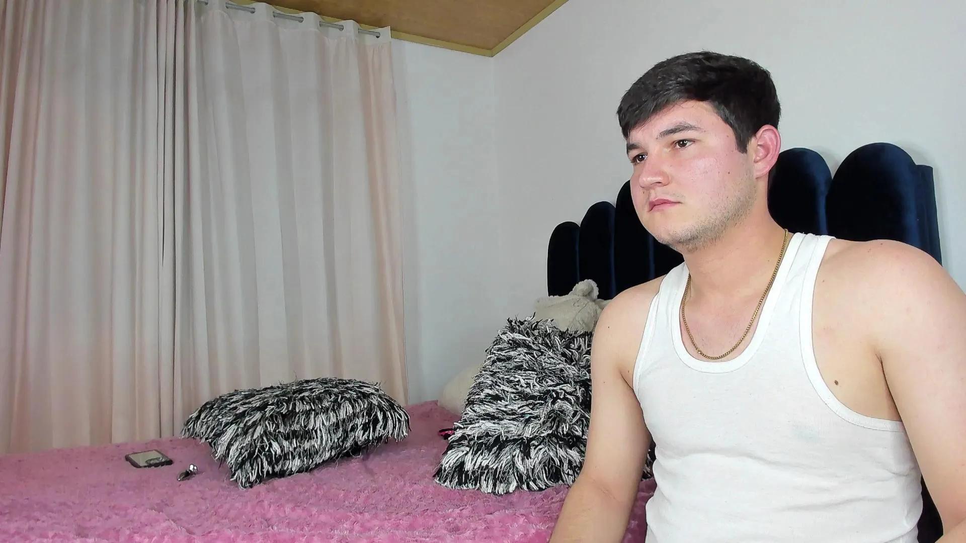 Offline Cameronymartin_ on Cam4