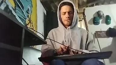 Offline carlos9180 on Cam4