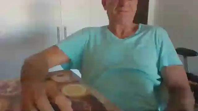 Carlosalto52 on Cam4