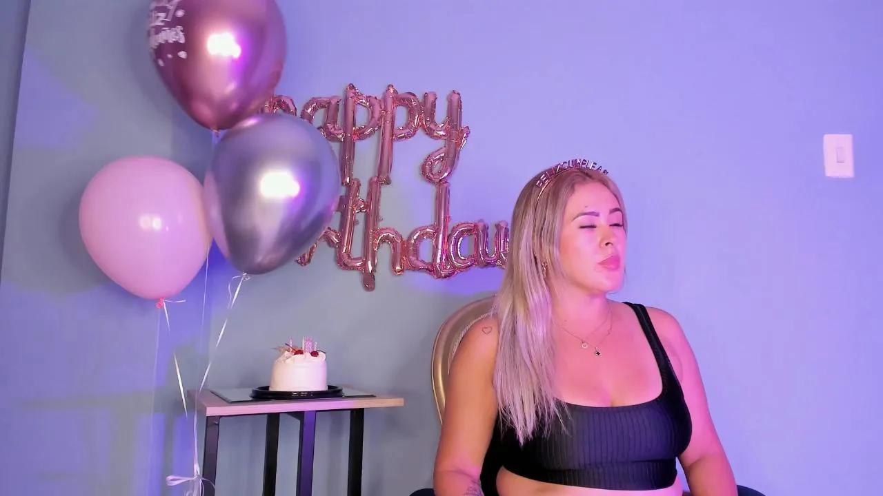 Offline Chantal_Vega on Cam4