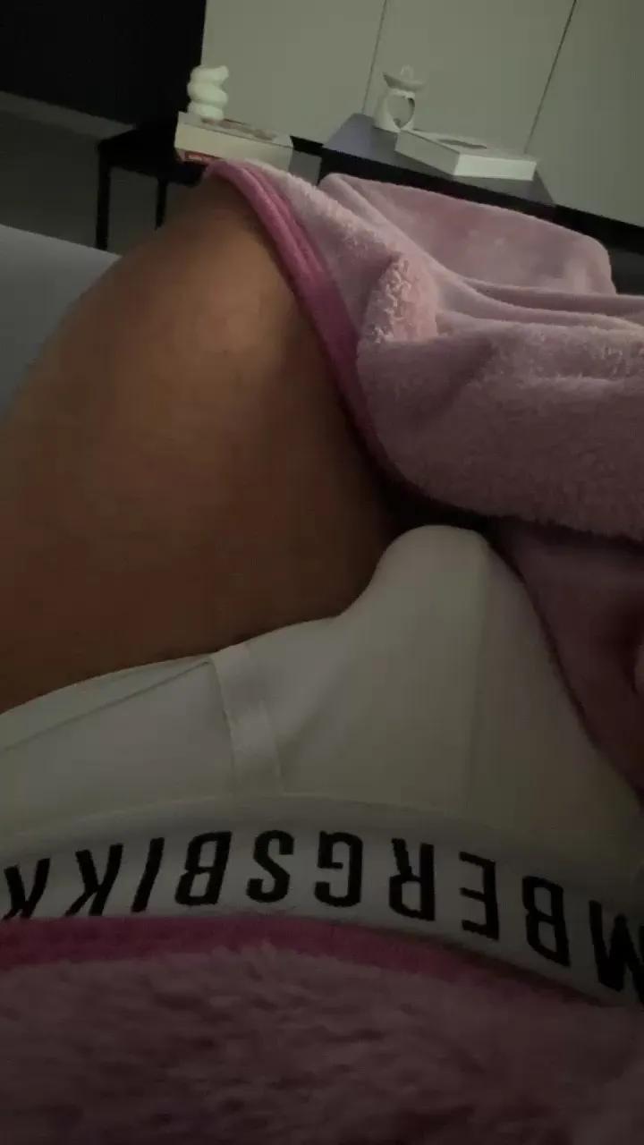 Offline clasexy4 on Cam4