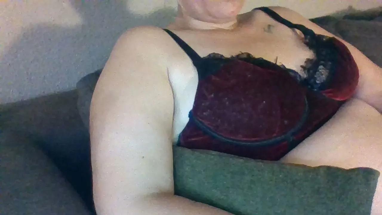 Offline curvy_women on Cam4