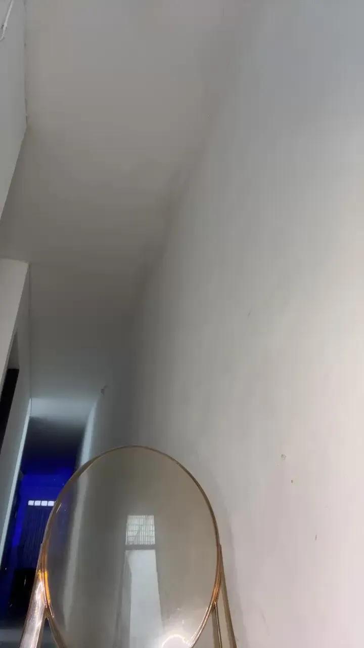 Offline Cute_valerie666 on Cam4