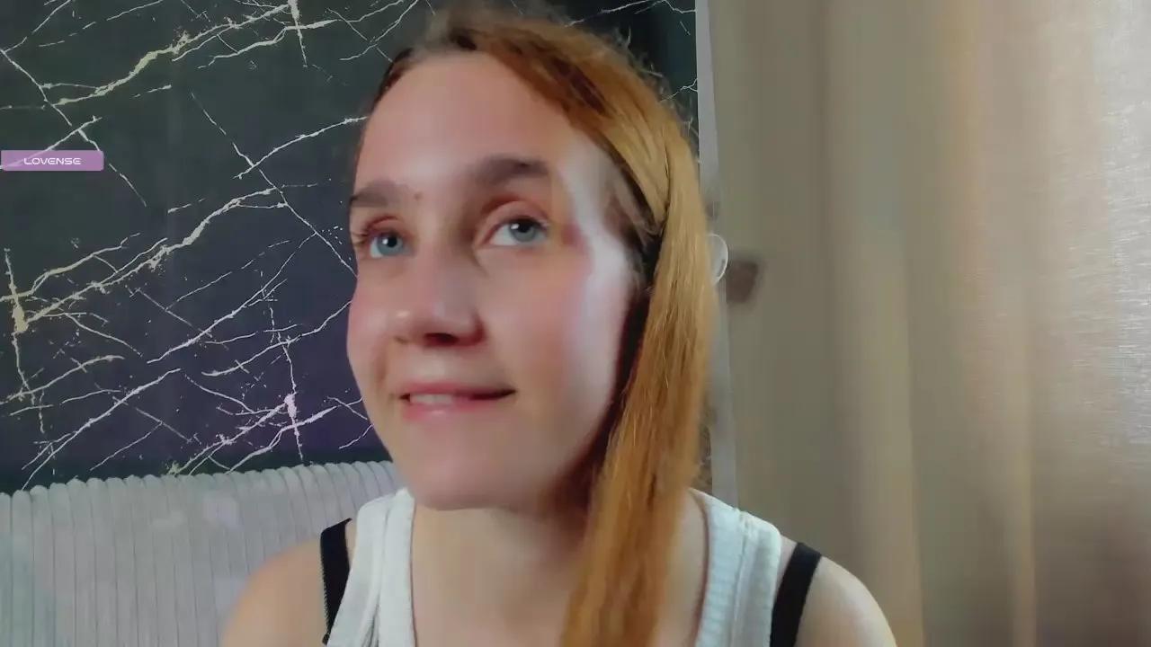 DollyGearing on Cam4 
