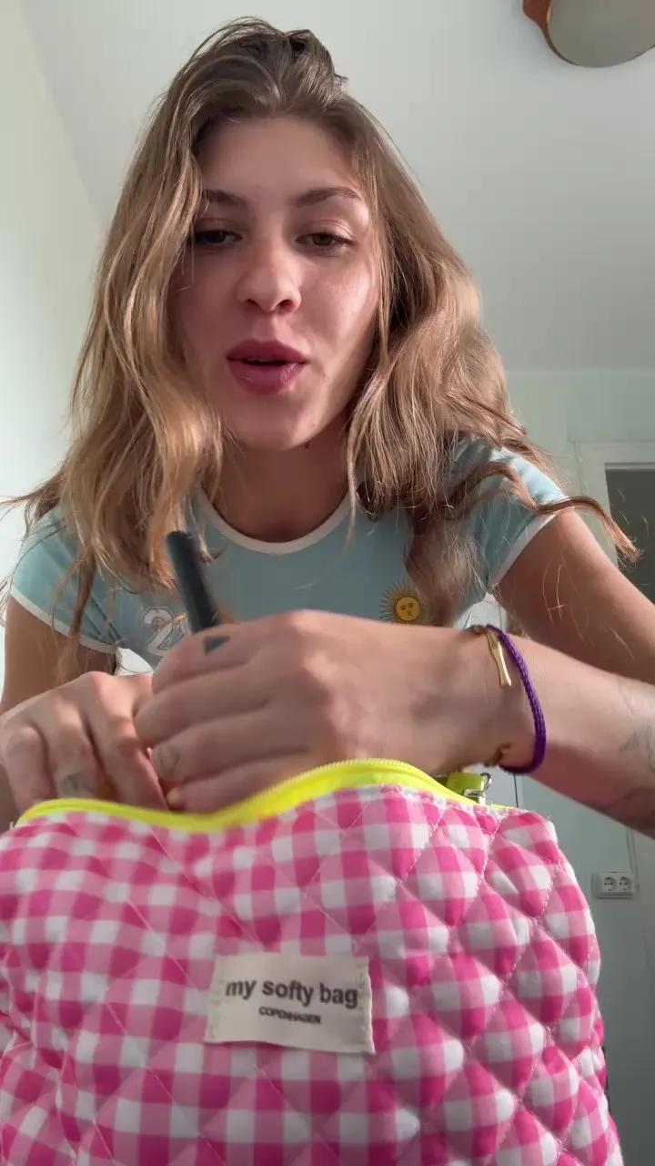 Offline Domm99 on Cam4