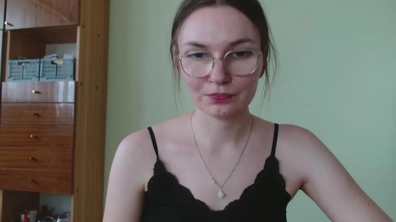 EllyHEARTx on Cam4 