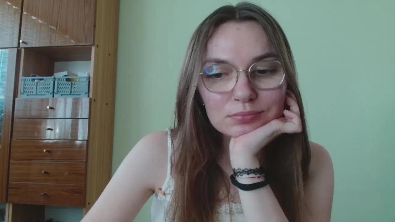EllyHEARTx on Cam4 