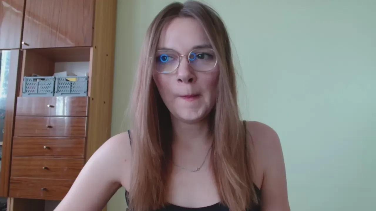 EllyHEARTx on Cam4 