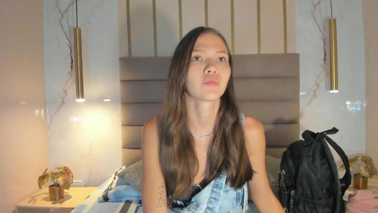 Emma_Jhons on Cam4 