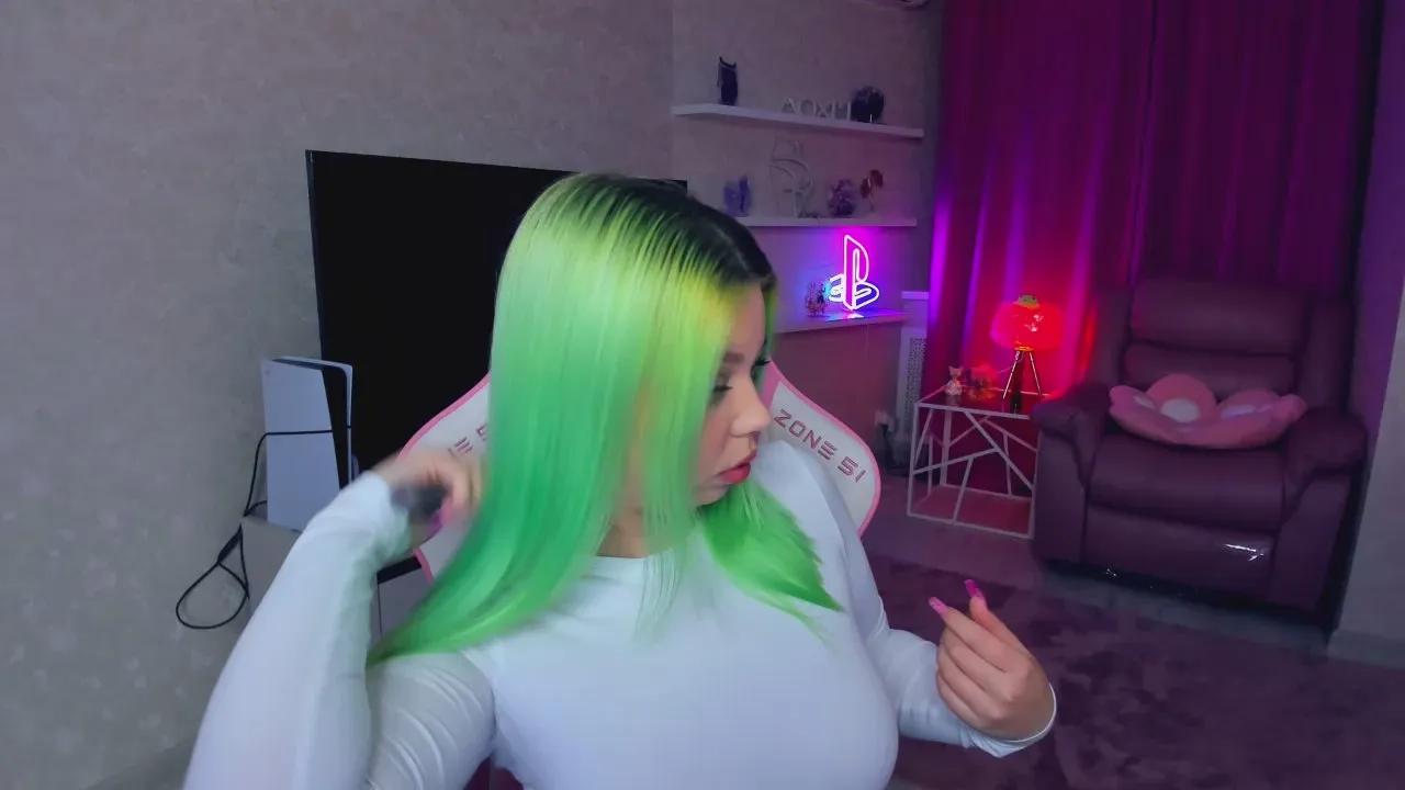 EnergyBunny_1 on Cam4 