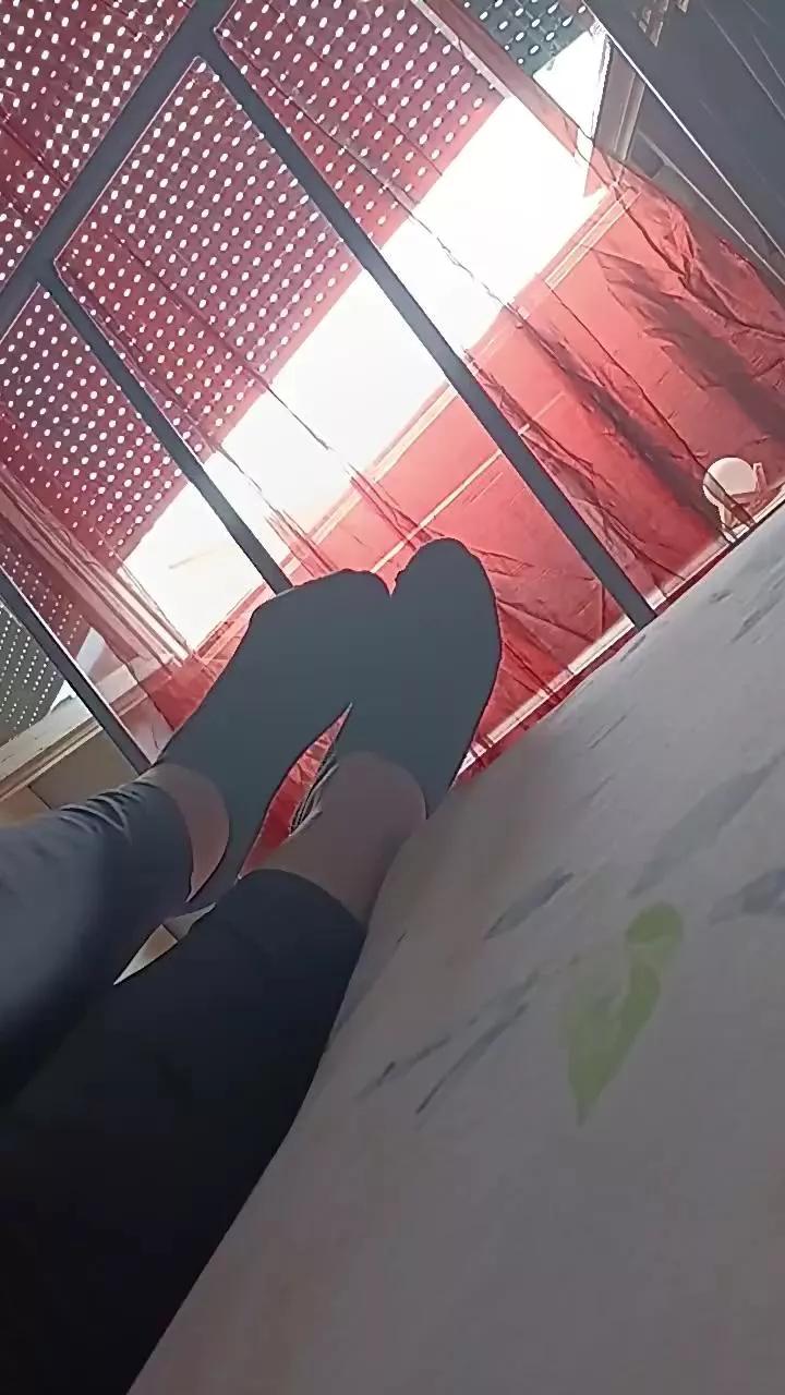 Offline Francescaleo on Cam4