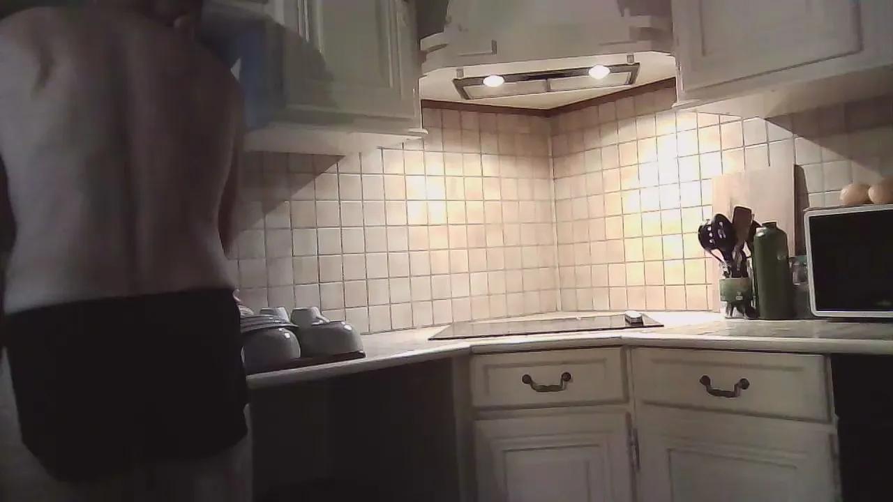 Offline frenchtruker007 on Cam4