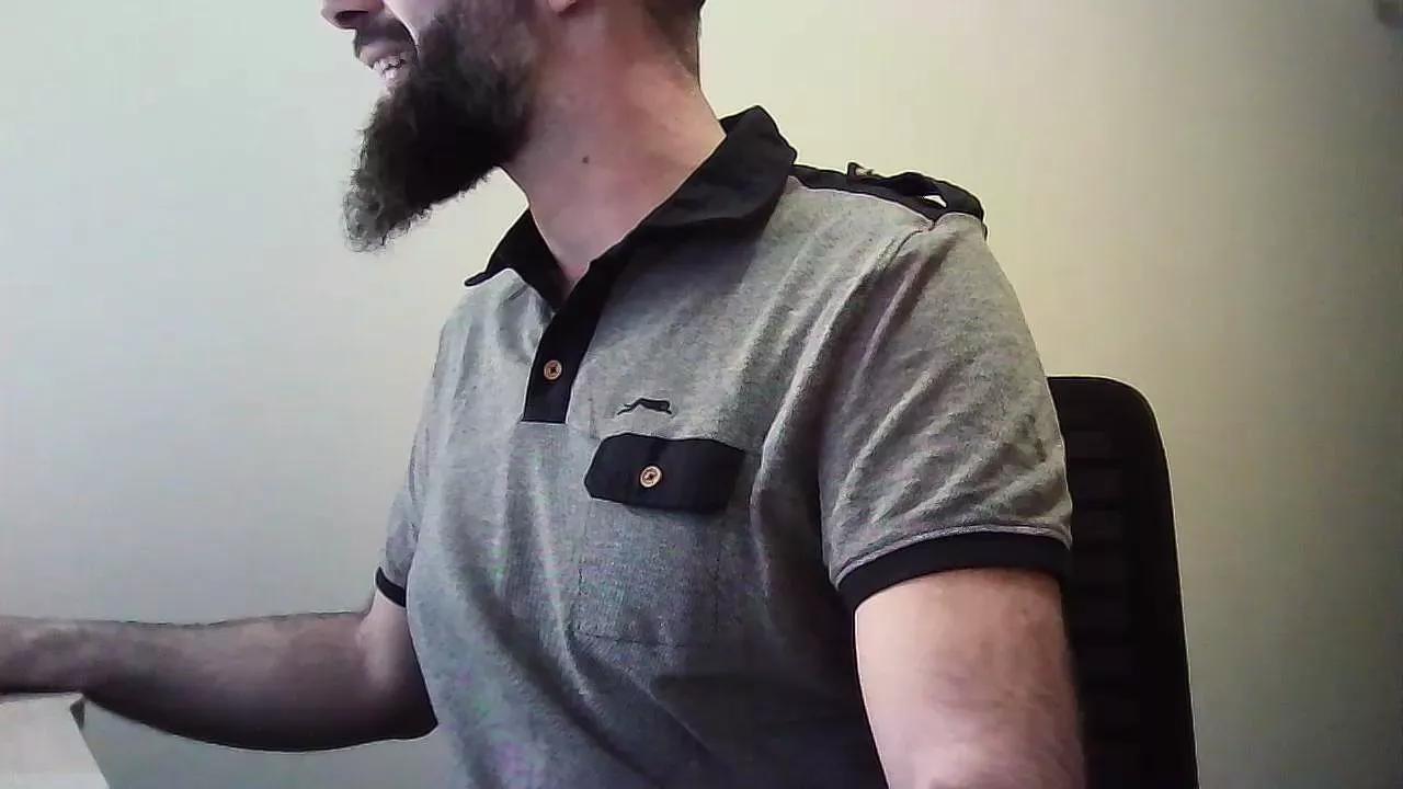 Offline frenchtruker007 on Cam4