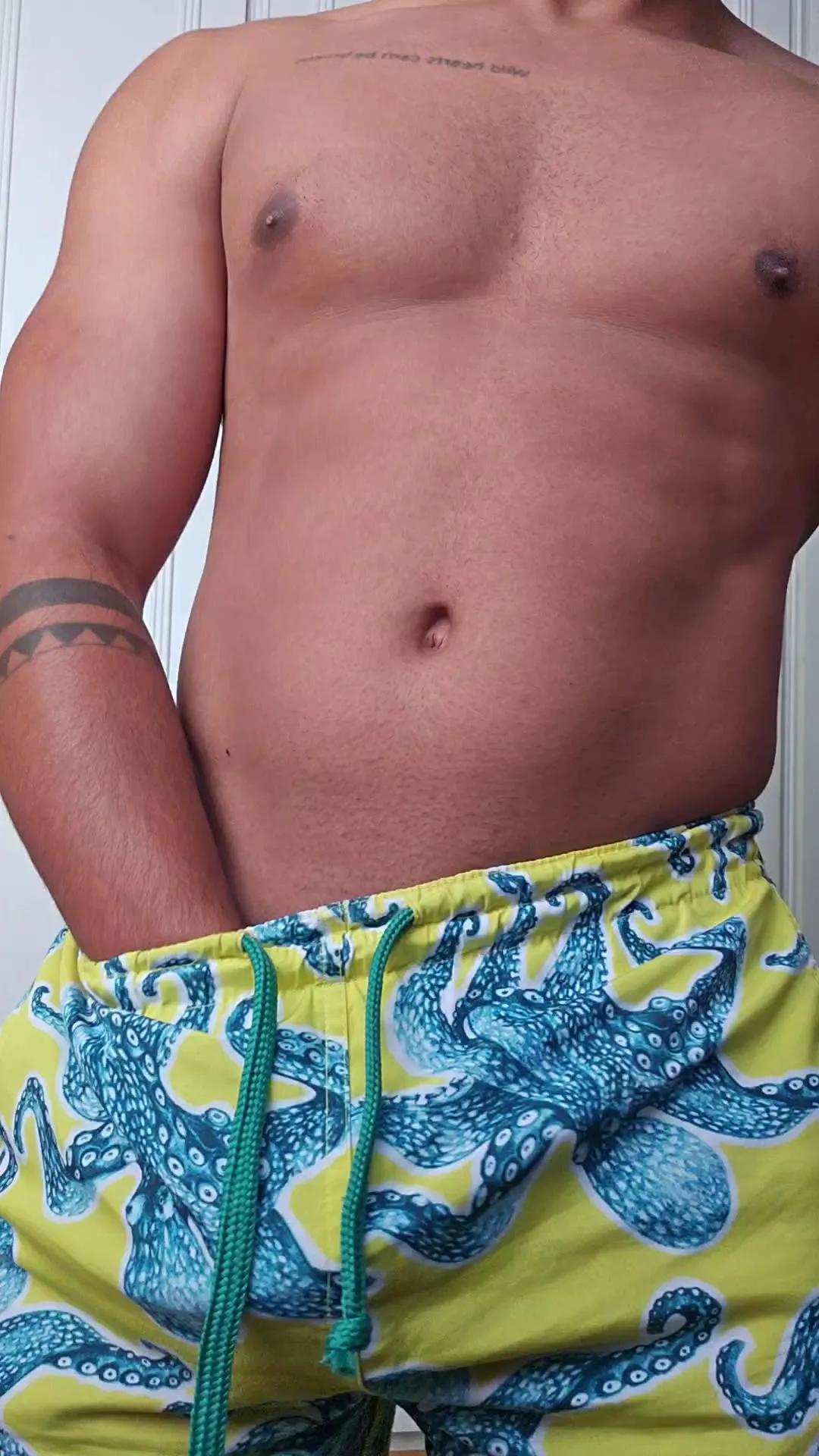 Offline Goldenzin on Cam4