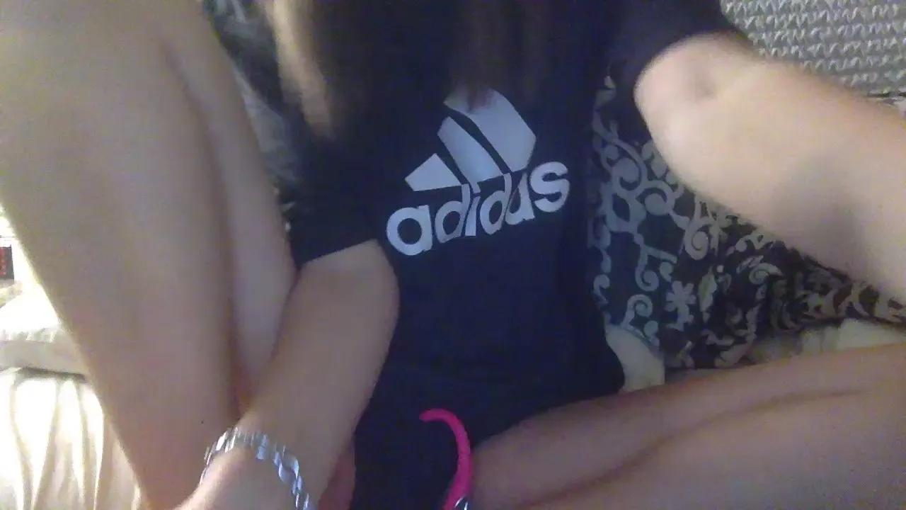 Offline gravitylove1 on Cam4