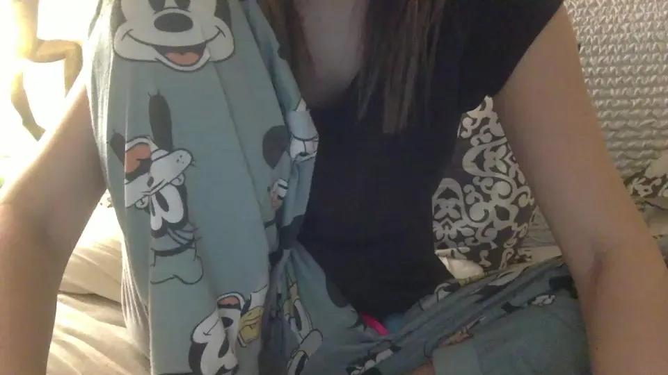 Offline gravitylove1 on Cam4