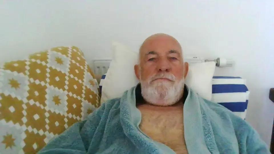 Offline hairfrance on Cam4