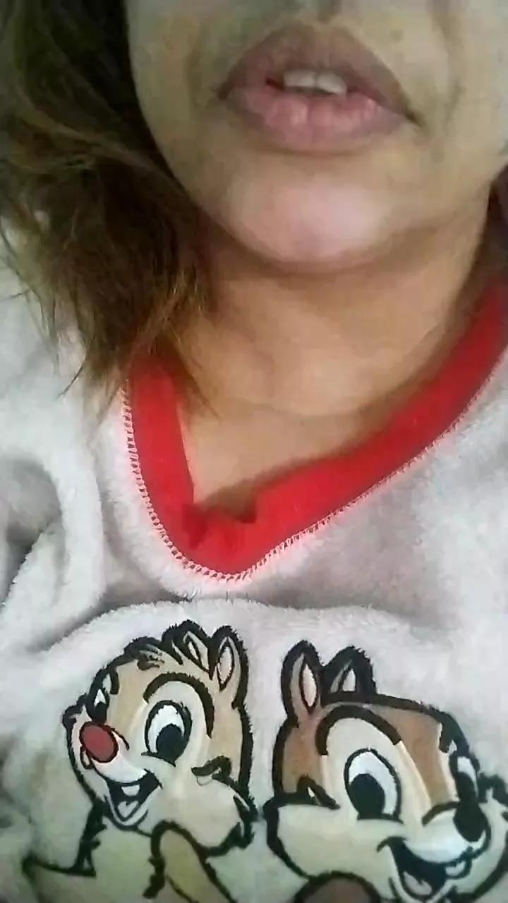 halanamorena on Cam4 