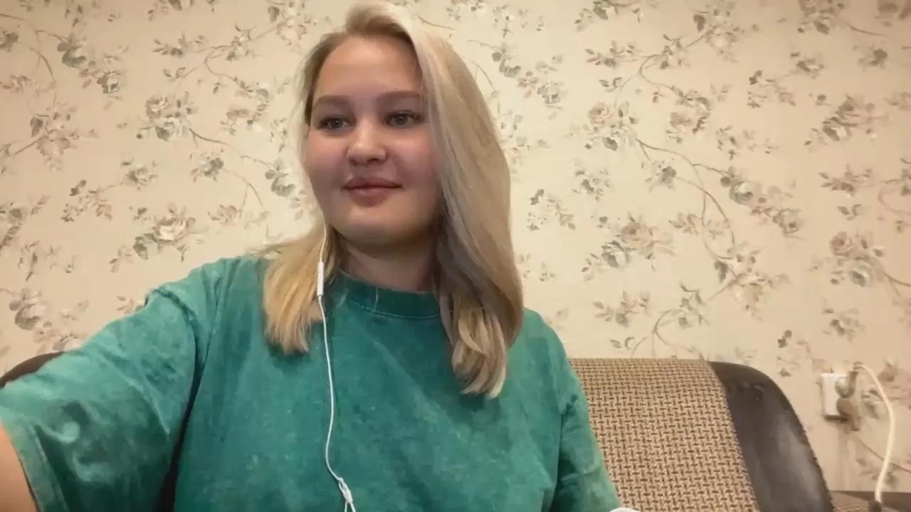 HarriettDruck on Cam4