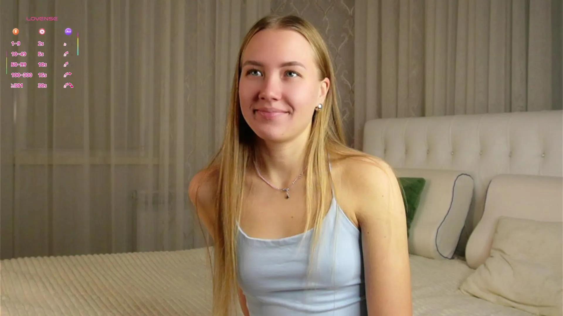 Offline HolliTerre on Cam4