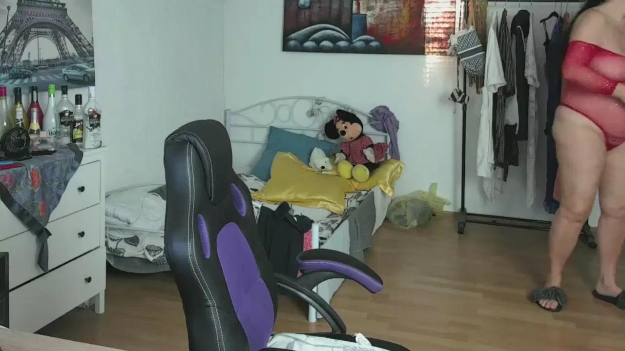illymaus on Cam4 