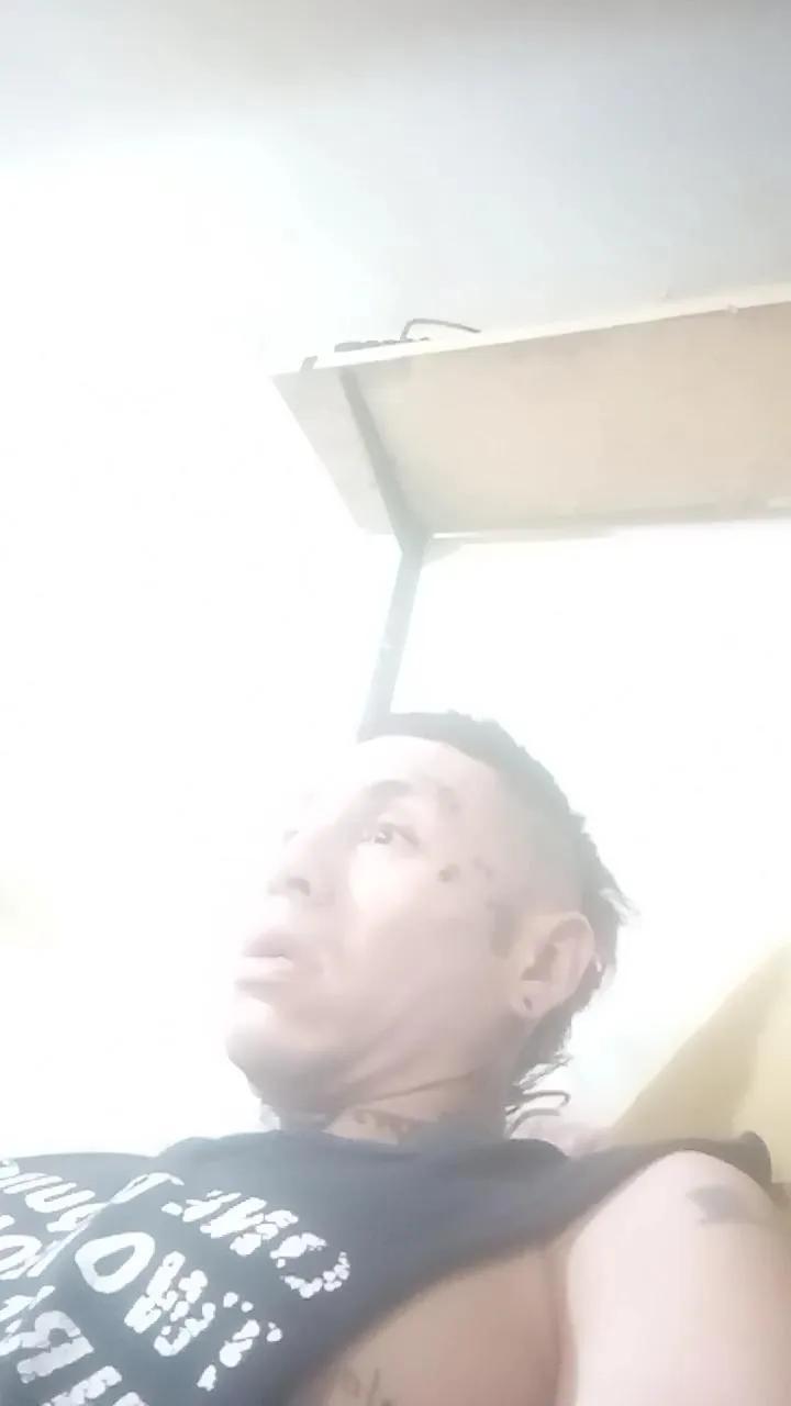 Offline Intoxicado420 on Cam4