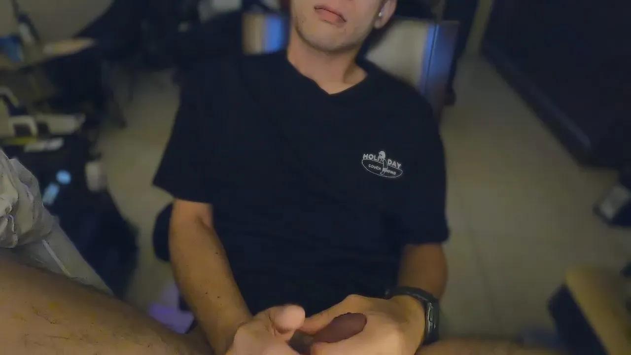 Offline ioio032_xxx on Cam4